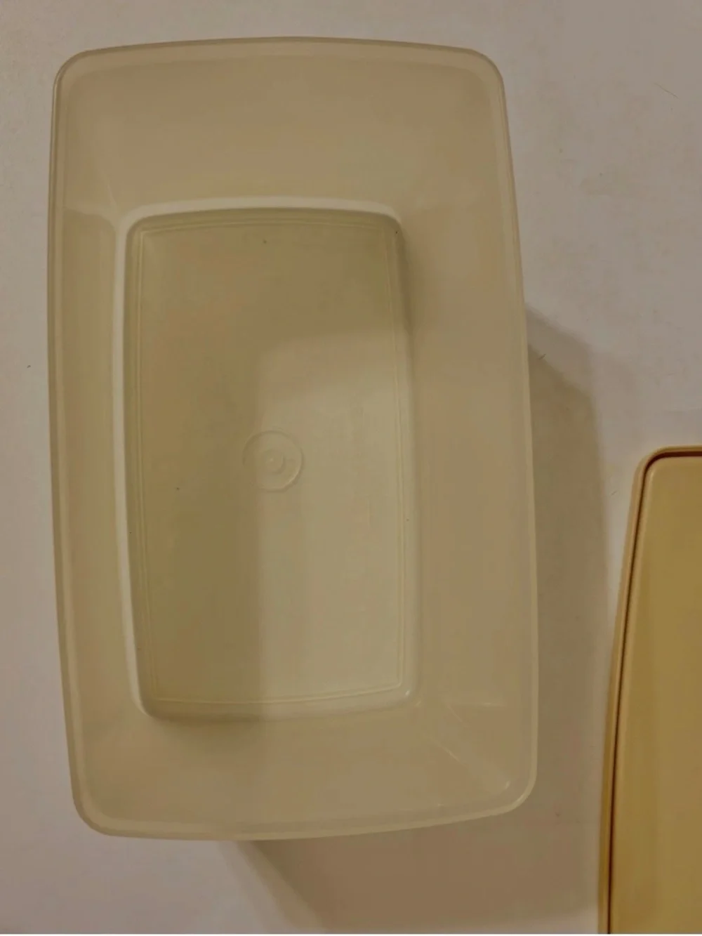 Vintage Tupperware Pack-N-Seal Rectangle  Container  #1527 w/#714 Almond Seal